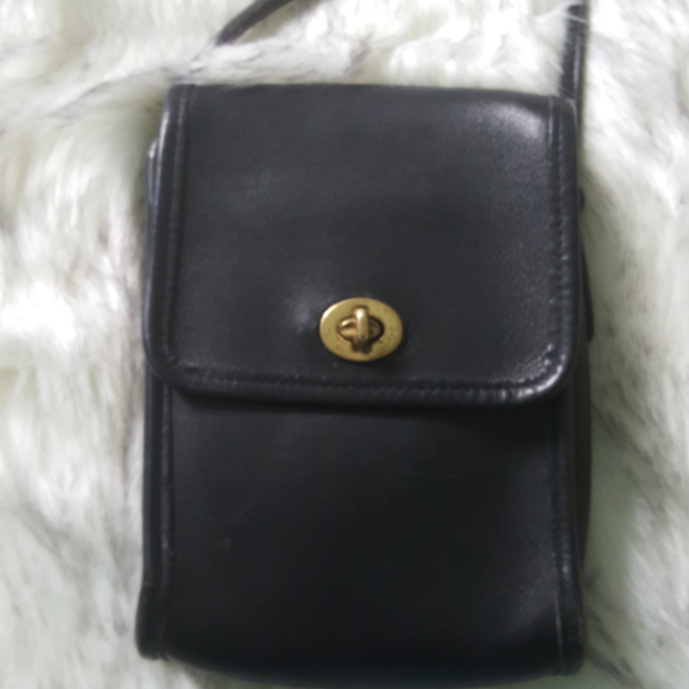 Vintage Coach Crossbody bag